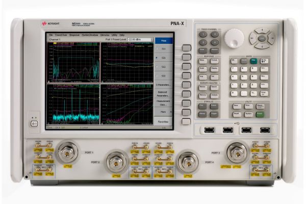 Keysight N5244A PNA-X 微波網(wǎng)絡(luò )分析儀